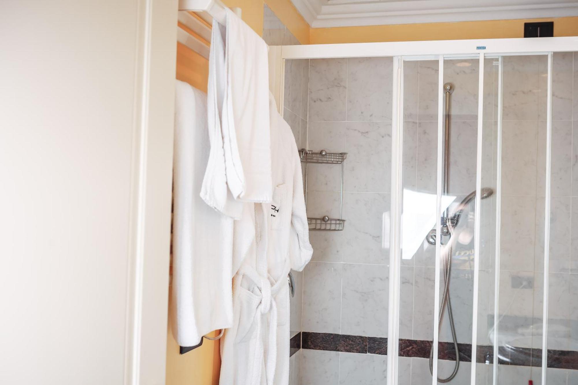Hotel Pushkin Oral Zimmer foto