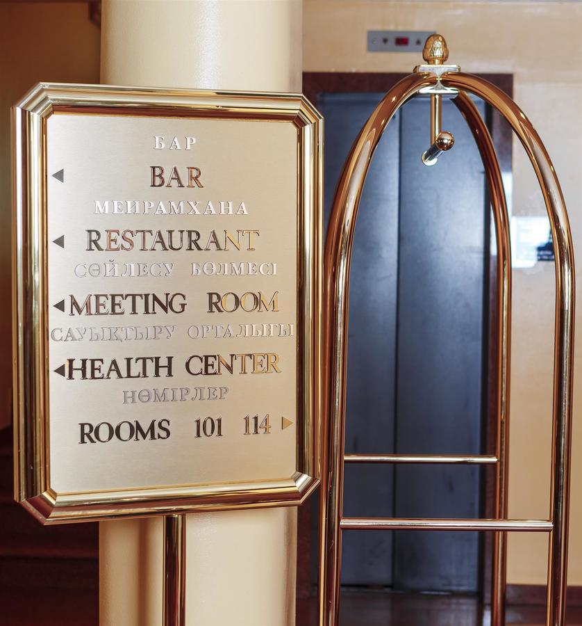 Hotel Pushkin Oral Exterior foto